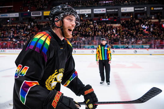 Brynäs Oscar Eklind jublar