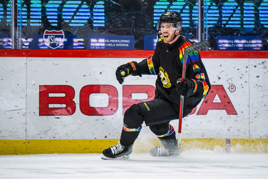 Brynäs Oscar Eklind jublar