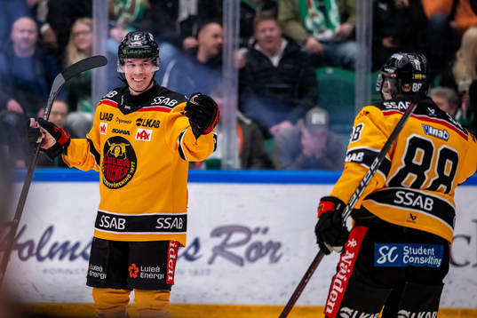 Luleås Tomi Sallinen jublar