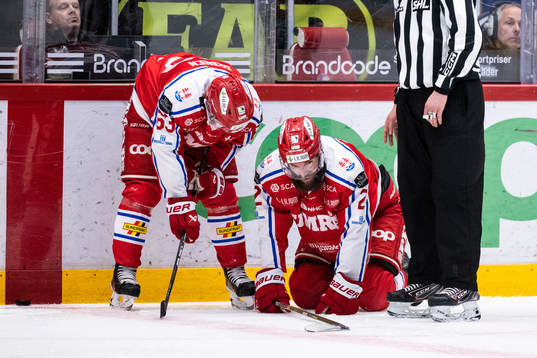 Timrås Per Svensson har ont