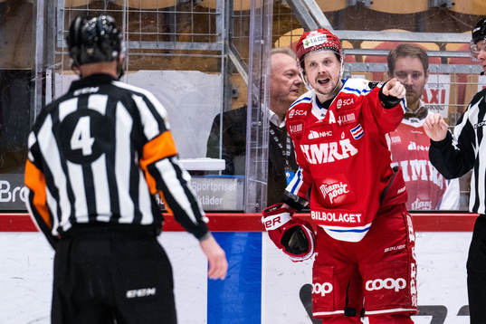 Timrås Jonathan Dahlén reagerar