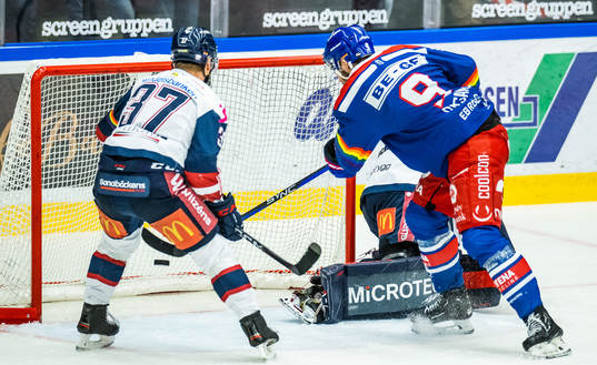 Oskarshamns Antti Suomela (ej i bild) gör 1-1 bakom