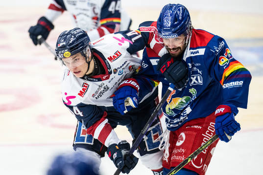 Linköpings Arvid Costmar och Oskarshamns Cameron Brace
