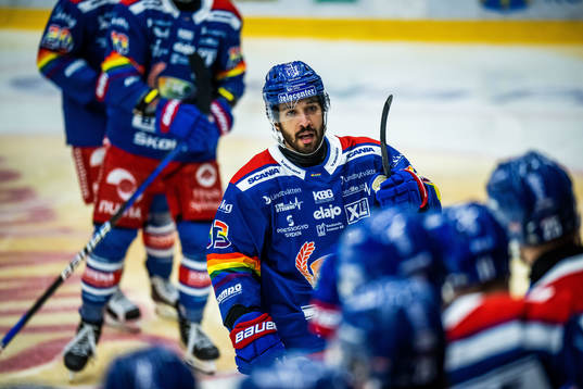 Oskarshamns Cameron Brace jublar