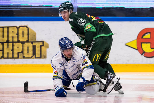 Färjestads Lucas Forsell och Leksands Justin Glenn Kloos