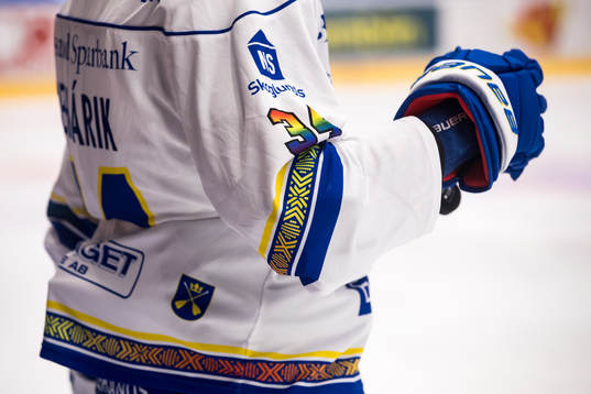 Matchtröja med pride färger