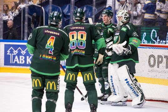 Färjestads spelarna jublar