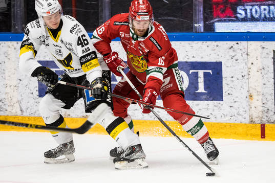 Västerås Liam Dower Nilsson och Moras Kevin Hancock