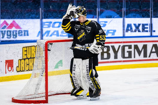 AIKs målvakt Claes Endre deppar