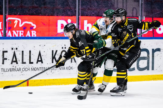 AIKs Maksim Semjonov och Christian Sandberg mot