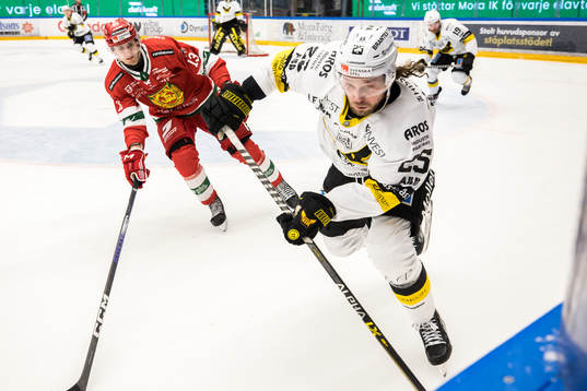 Moras Fabian Ilestedt och Västerås Marcus Bergman