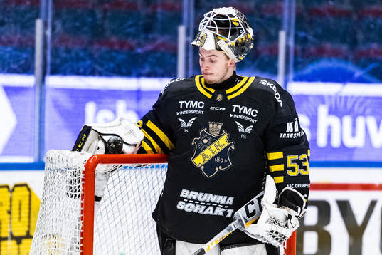 AIKs Målvakt Claes Endre deppar