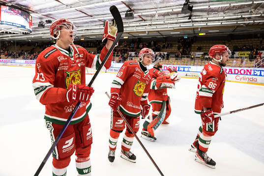Moras Fabian Ilestedt jublar