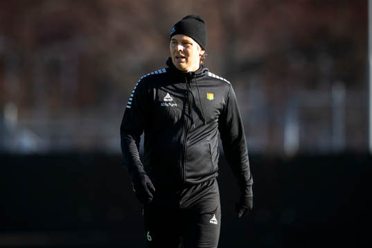 huvudtränare Fredrik Holmberg