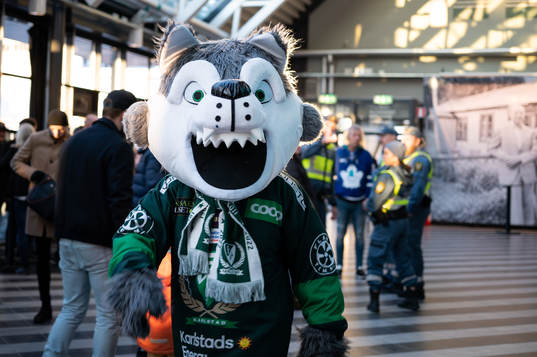 Färjestads maskot Ture Varg