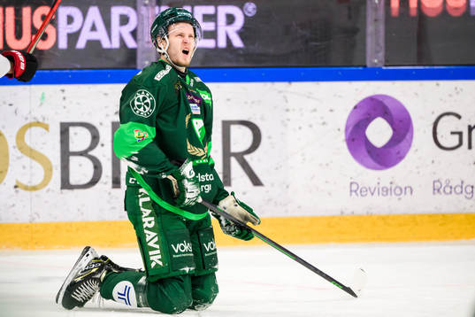 Färjestads Eric Engstrand har ont
