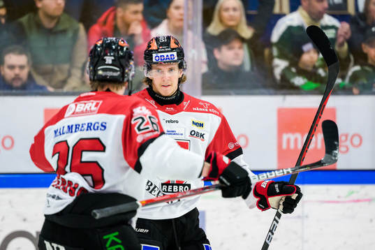 Örebros Marcus Hardegård jublar