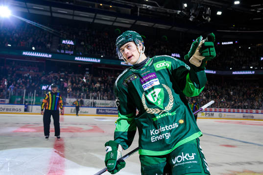 Färjestads Lucas Forsell jublar