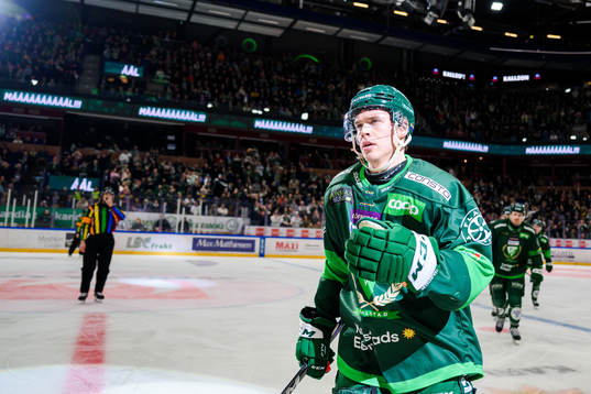 Färjestads Oscar Lawner jublar