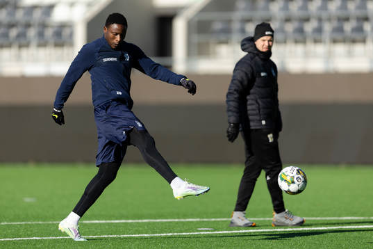 IFK Göteborgs Suleiman Abdullahi med ett avslut