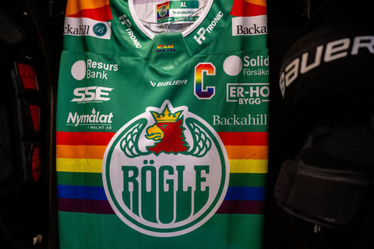 Rögles Anton Bengtsson pride tröja
