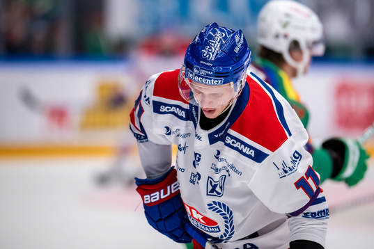Oskarshamns Antti Suomela har ont
