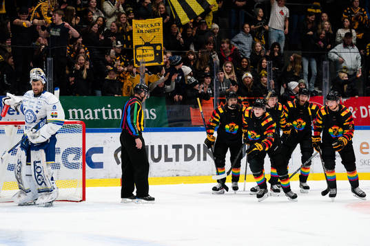 Skellefteås Linus Lindström jublar
