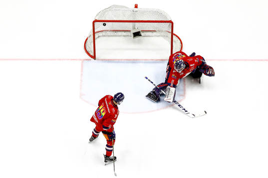 Mål 2-3 av HV71s Joseph Laleggia förbi Linköpings