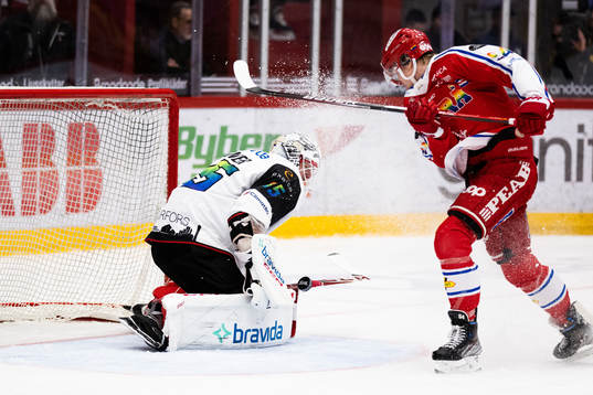 Malmö Redhawks målvakt Adam Werner och Timrås Sebastian
