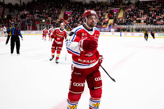 Timrås Anton Lander jublar