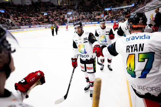 Malmö Redhawks Markus Lauridsen jublar