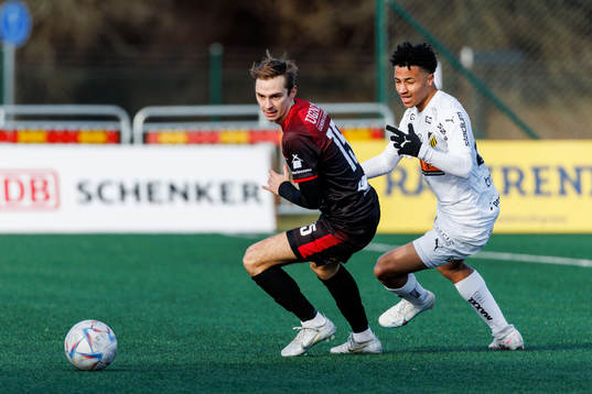Trollhättans Emilio Reljanovic och Häckens Momodou Lamin