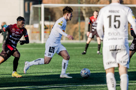 Häckens Lars Olden Larsen
