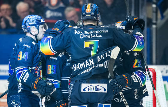 Växjös spelare jublar