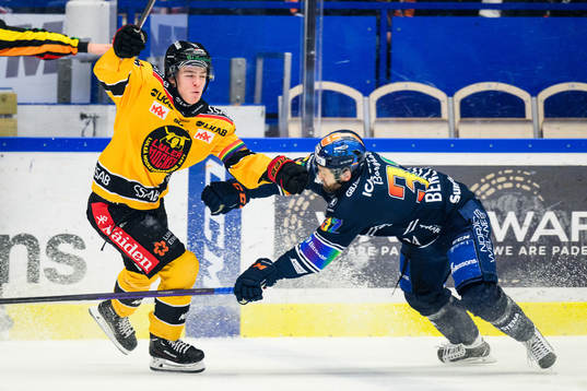 Luleås Olli Nikupeteri och Växjös Lukas Bengtsson
