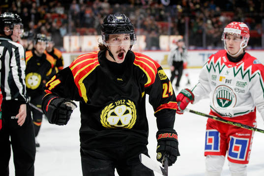 Brynäs Hannes Björninen jublar
