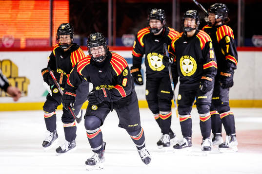 Brynäs Alena Mills jublar