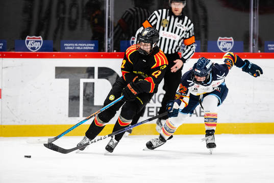 Brynäs Hanna Thuvik och Djurgårdens Marie Delarbre