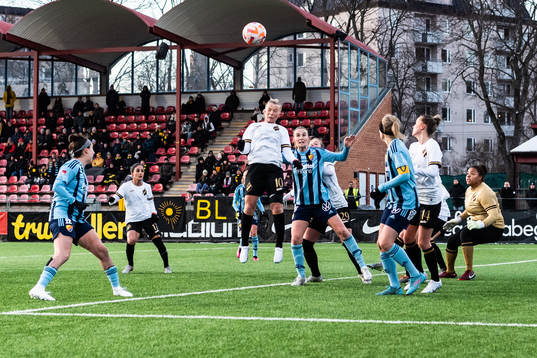 Djurgårdens Hayley Dowd, AIKs Lawlaw Nazeri, Matilda
