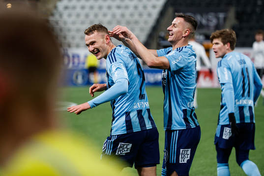 Djurgårdens Piotr Johansson jublar
