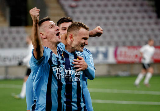 Djurgårdens Piotr Johansson gör 1-2 och jublar med Haris