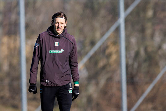Varbergs Joakim Lindner före fotbollsmatchen i Svenska