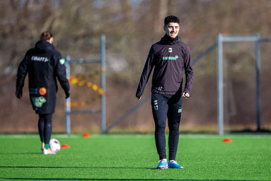 Varbergs Ismet Lushaku före fotbollsmatchen i Svenska