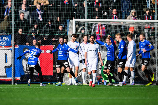 Trelleborgs spelare jublar