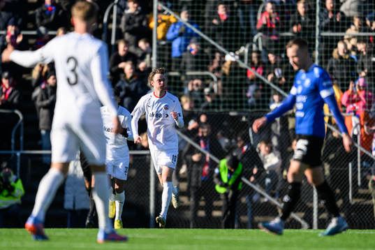 Helsingborgs Rasmus Jönsson jublar