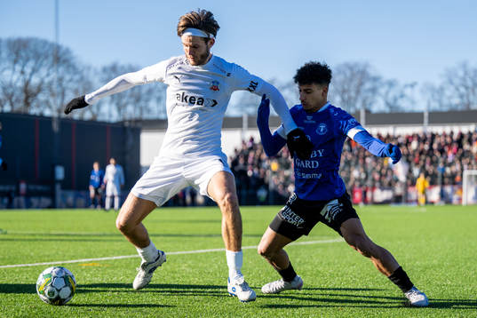 Helsingborgs Wilhelm Loeper och Trelleborgs Othmane Salama