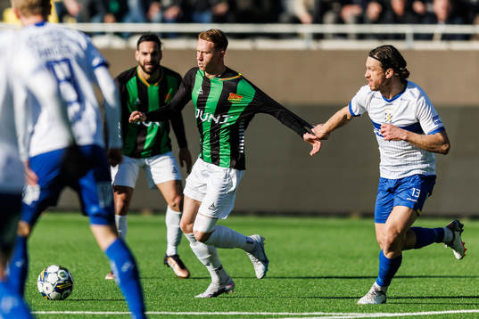 GAISs Julius Lindberg och IFK Göteborgs Gustav Svensson