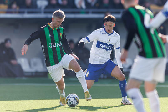 GAISs Joackim Åberg och IFK Göteborgs Hussein Carneil