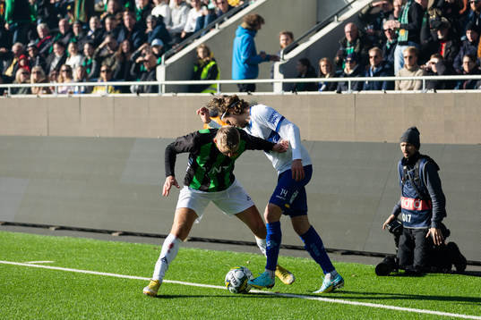 GAIS Joackim Åberg och IFK Göteborgs Gustaf Norlin