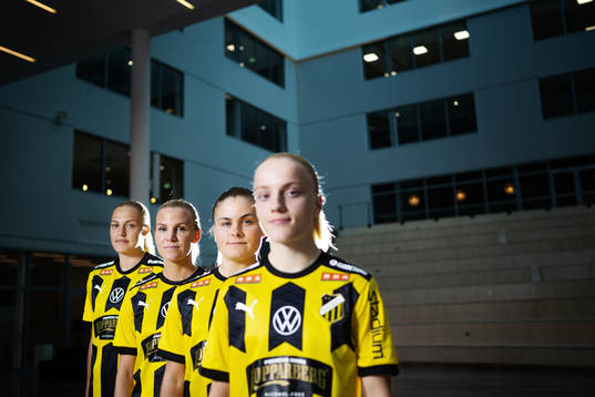 Elma Junttila Nelhage, Josefin Rybrink, Hanna Wijk och Anna